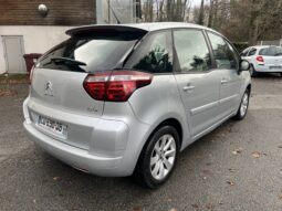 
										Citroën c4 Picasso 1.6L 112 ch confort complet									