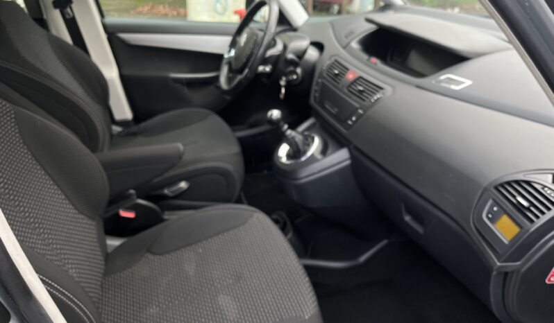 
								Citroën c4 Picasso 1.6L 112 ch confort complet									