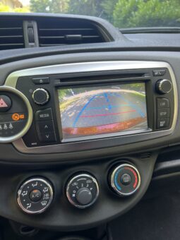 
										UNE BELLE TOYOTA YARIS 1.3L VVTI 100 ESS DYNAMIC complet									