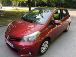 UNE BELLE TOYOTA YARIS 1.3L VVTI 100 ESS DYNAMIC