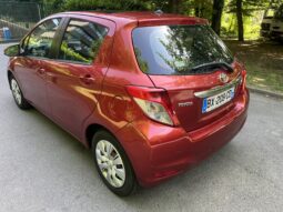 
										UNE BELLE TOYOTA YARIS 1.3L VVTI 100 ESS DYNAMIC complet									