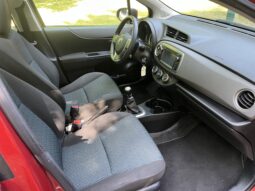 
										UNE BELLE TOYOTA YARIS 1.3L VVTI 100 ESS DYNAMIC complet									