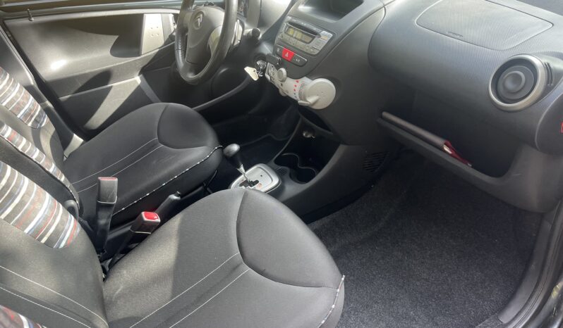Une très jolie Citroën c1 essence boîte auto de 2012 complet