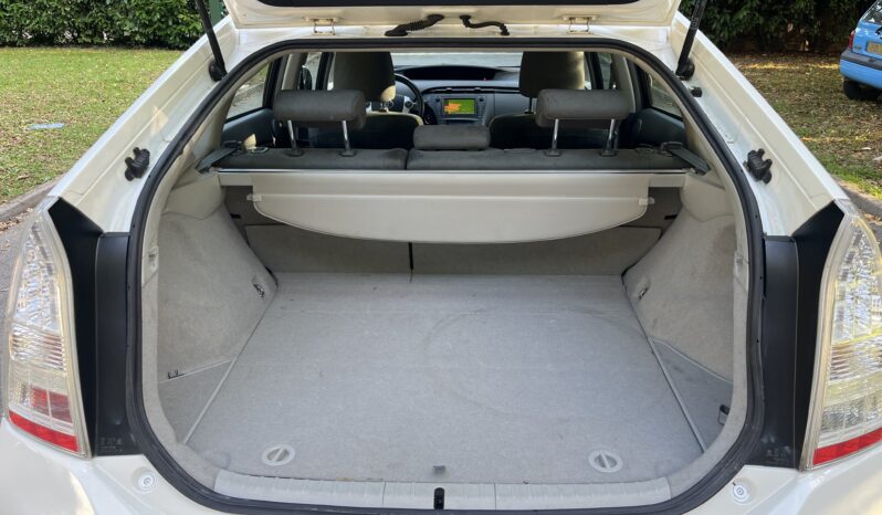 Belle Toyota Prius 1.8 L136 ch hybride Lounge complet