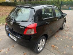
										Belle toyota yaris 1.3 L vvti 85 CH 1ere MAIN complet									