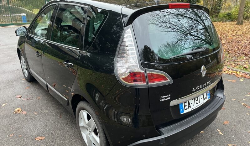 
								Beau Renault scénic 1.6 dci 130 business complet									