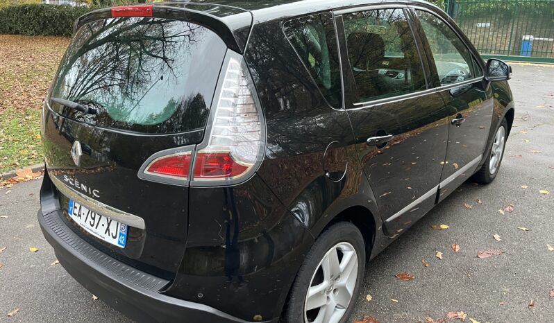 
								Beau Renault scénic 1.6 dci 130 business complet									