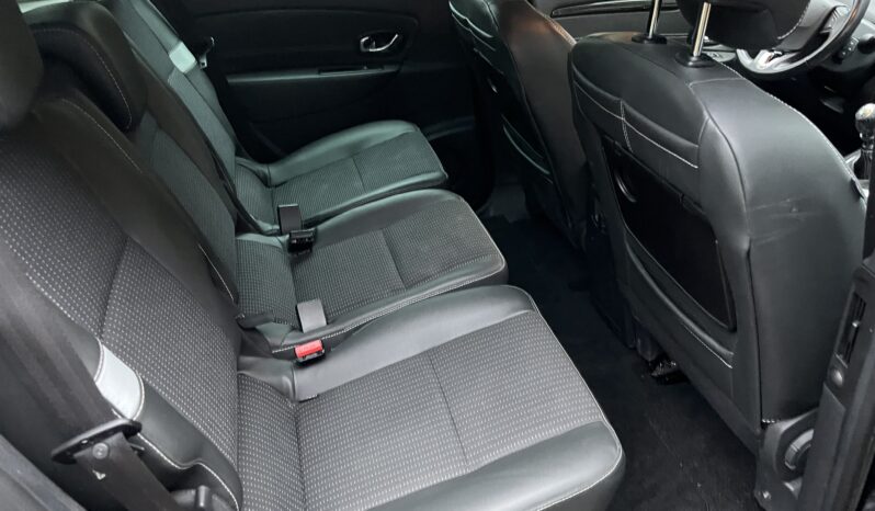 
								Beau Renault scénic 1.6 dci 130 business complet									