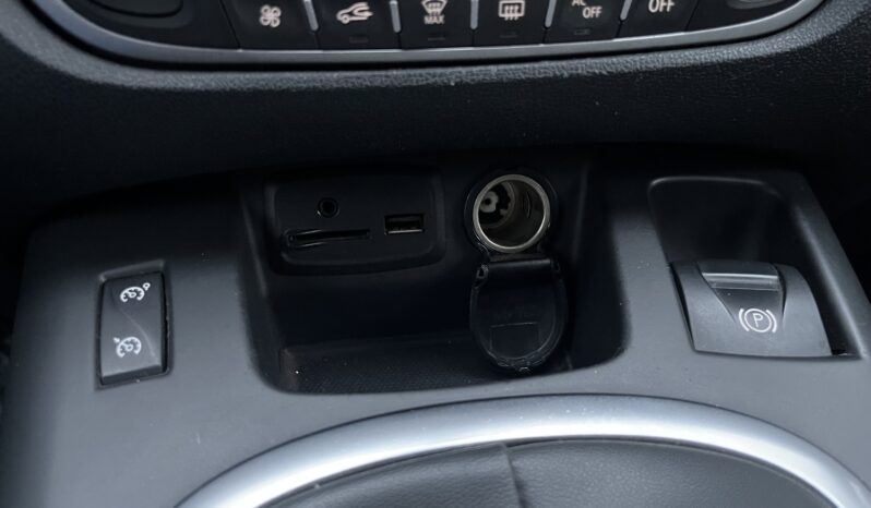 
								Beau Renault scénic 1.6 dci 130 business complet									