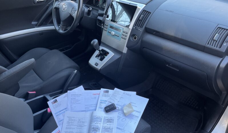 
								Belle Toyota Corolla verso 1.8 vvti 130 ch boîte auto 7 places complet									