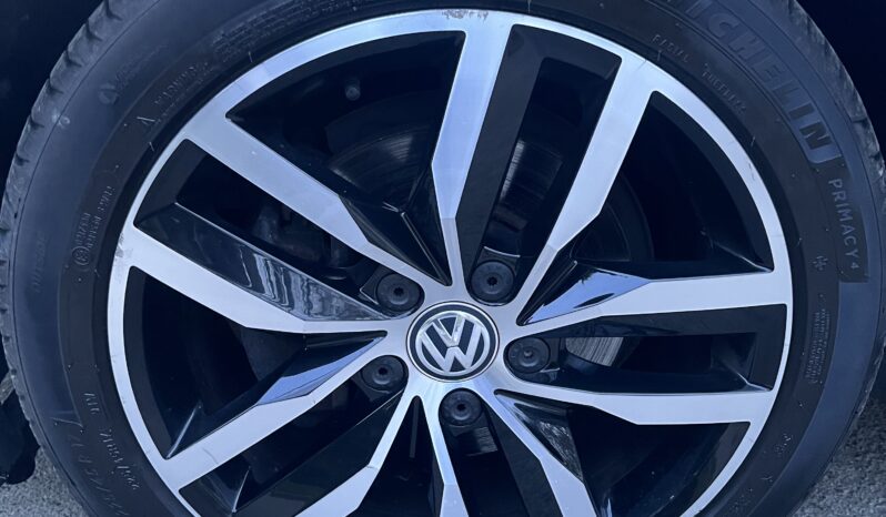 
								Une magnifique GOLF 7 essence 1.4 TSI 150 ch 1ère main complet									