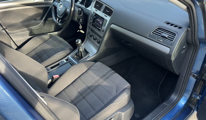 
								Une magnifique GOLF 7 essence 1.4 TSI 150 ch 1ère main complet									