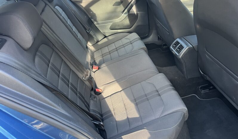 
								Une magnifique GOLF 7 essence 1.4 TSI 150 ch 1ère main complet									