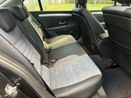 
										Une magnifique laguna 3 GT 2 L dci 180 ch toutes options complet									