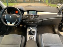 
										Une magnifique laguna 3 GT 2 L dci 180 ch toutes options complet									