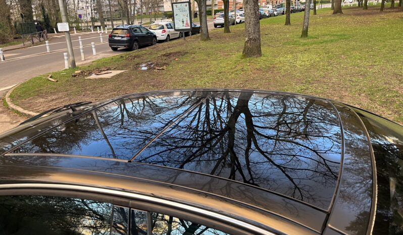 
								Une magnifique laguna 3 GT 2 L dci 180 ch toutes options complet									