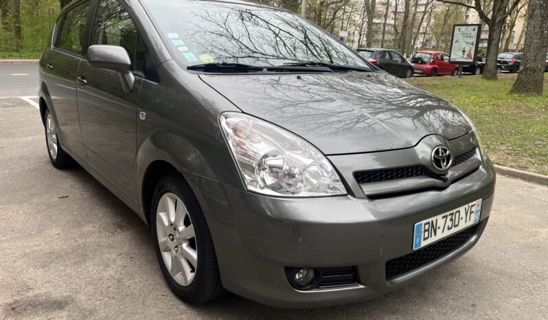 
								une belle toyota corolla verso 1.8L vvti 130 CH BOITE AUTO 7 PLACES complet									