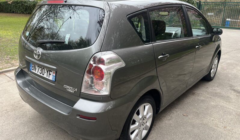 
								une belle toyota corolla verso 1.8L vvti 130 CH BOITE AUTO 7 PLACES complet									