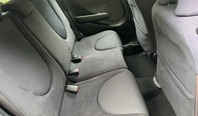 
								Belle Honda jazz 1.3 L 83 ch ess graphite moteur à chaîne complet									