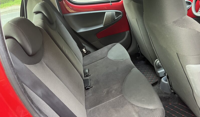 
								Belle Citroën c1 boîte auto 1L68 ch 5 portes complet									
