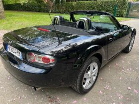 Superbe Mazda MX-5 roadster 1.8L 125 ch élégance très propre