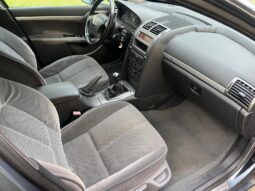 
										Peugeot 407 essence 1.8L 117 ch executive complet									