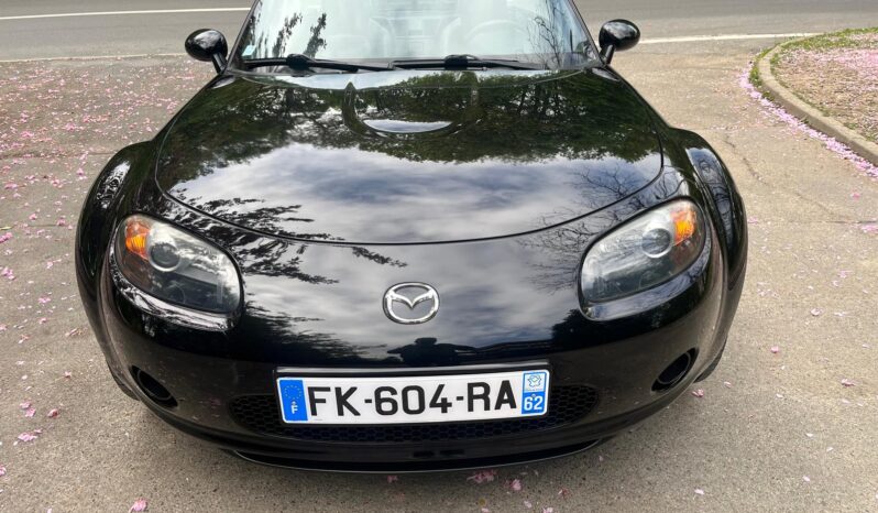 
								Superbe Mazda MX-5 roadster 1.8L 125 ch élégance très propre complet									
