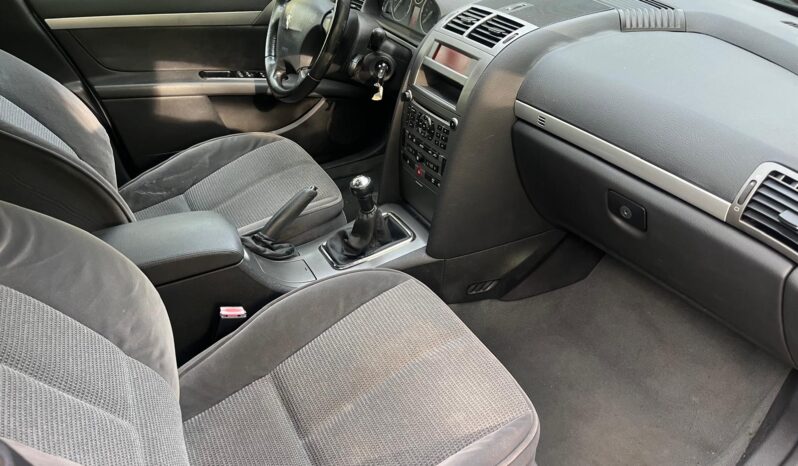 
								Peugeot 407 essence 1.8L 117 ch executive complet									