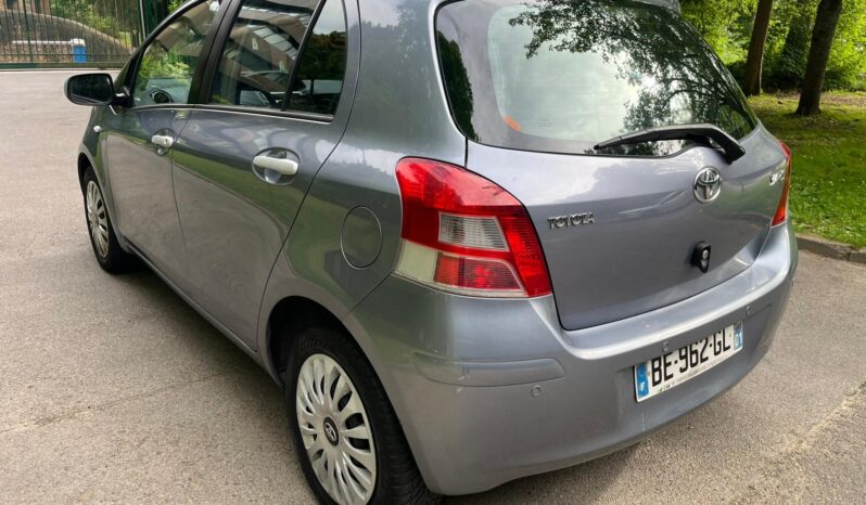
								Toyota Yaris automatique diesel 90ch phase 2 complet									