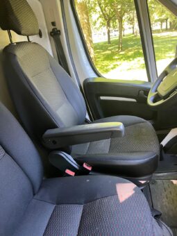 
										Superbe Peugeot boxer 2.2L 120ch L2H2 asphalt connect complet									