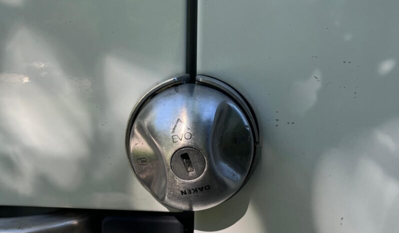 
								Superbe Peugeot boxer 2.2L 120ch L2H2 asphalt connect complet									