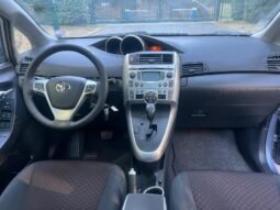 
										Belle Toyota verso 1.8L ess 147 ch boîte auto complet									