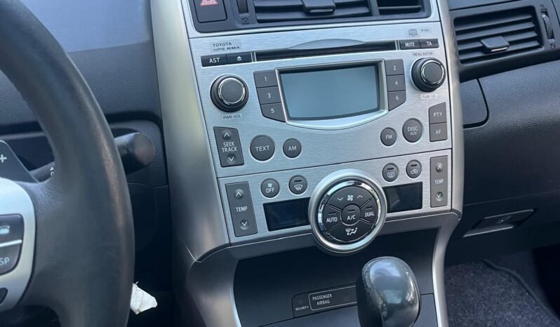 
								Belle Toyota verso 1.8L ess 147 ch boîte auto complet									