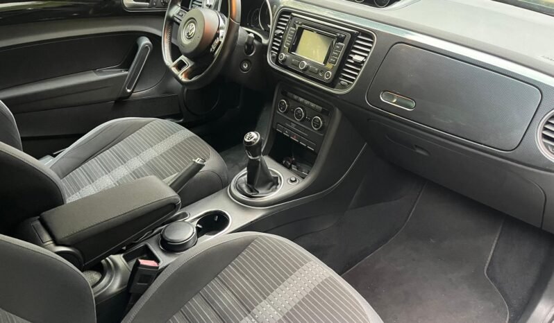 
								Une magnifique vw coccinelle 2L tdi 140 SPORT complet									